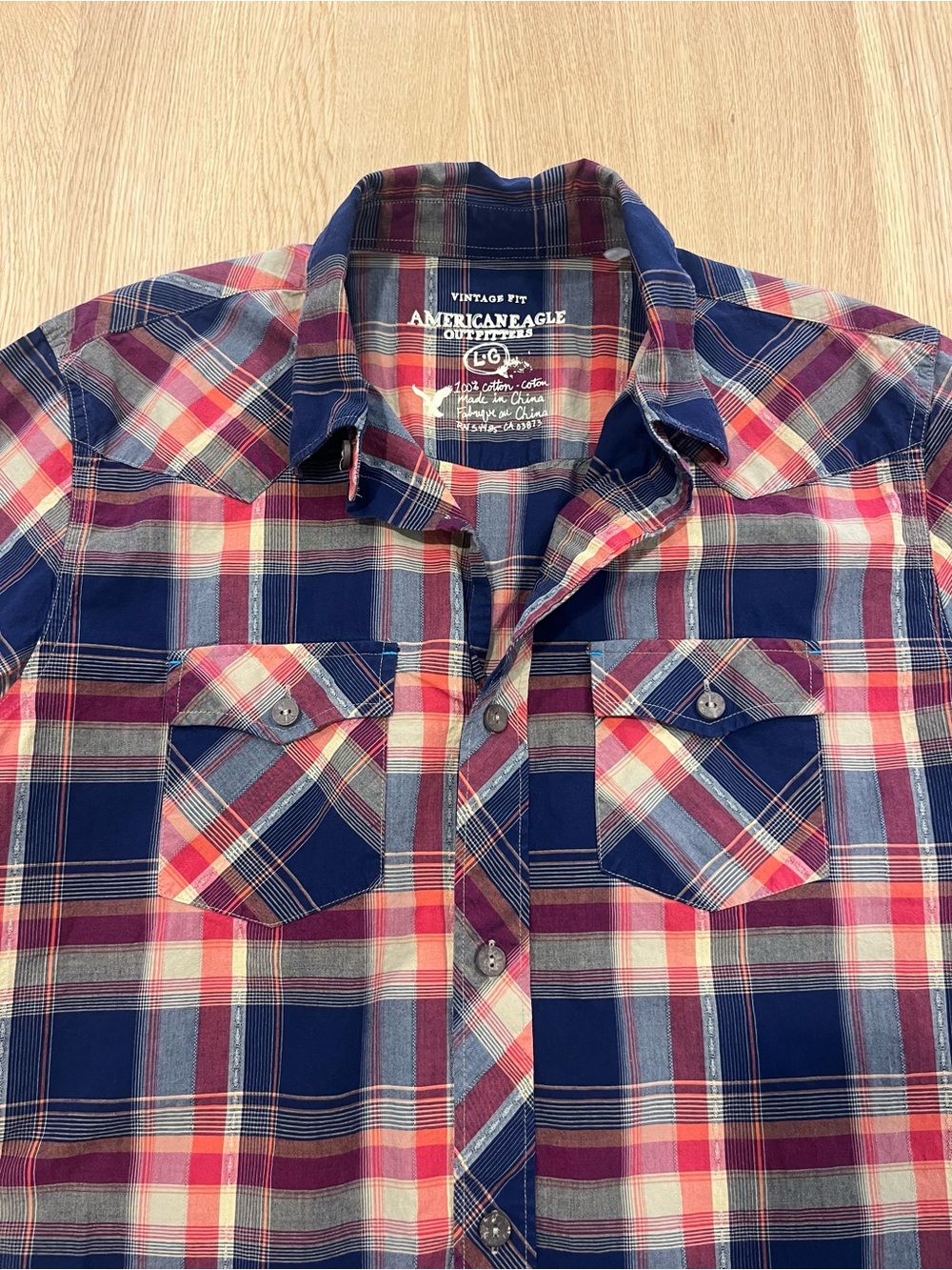 American Eagle
Navy and Red Plaid Short-Sleeve Men's Shirt - Picture 6 of 7